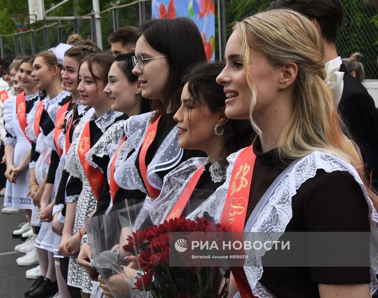 Последний звонок в городах России