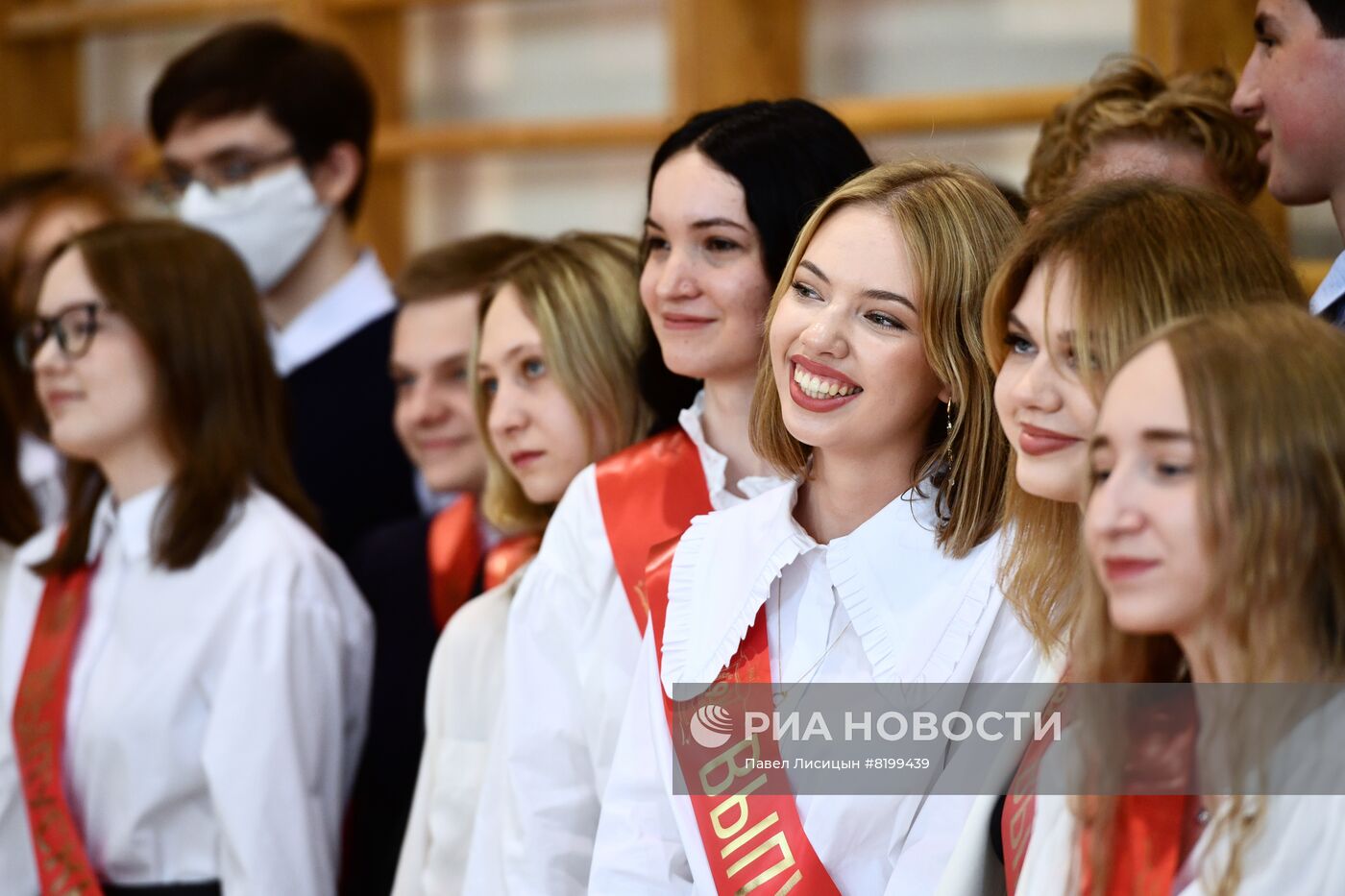 Последний звонок в городах России