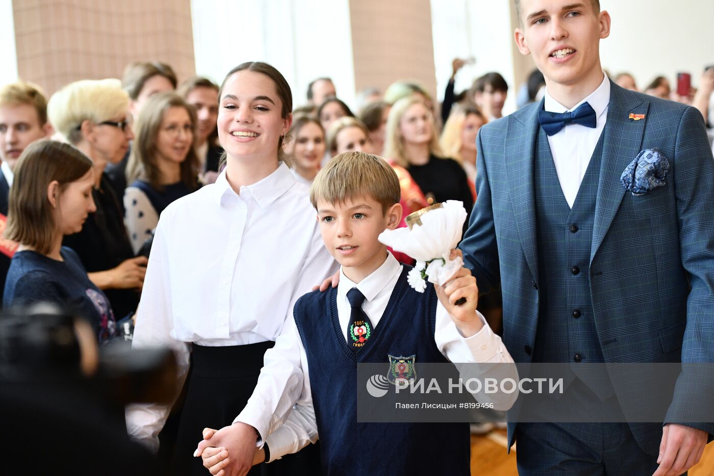 Последний звонок в городах России