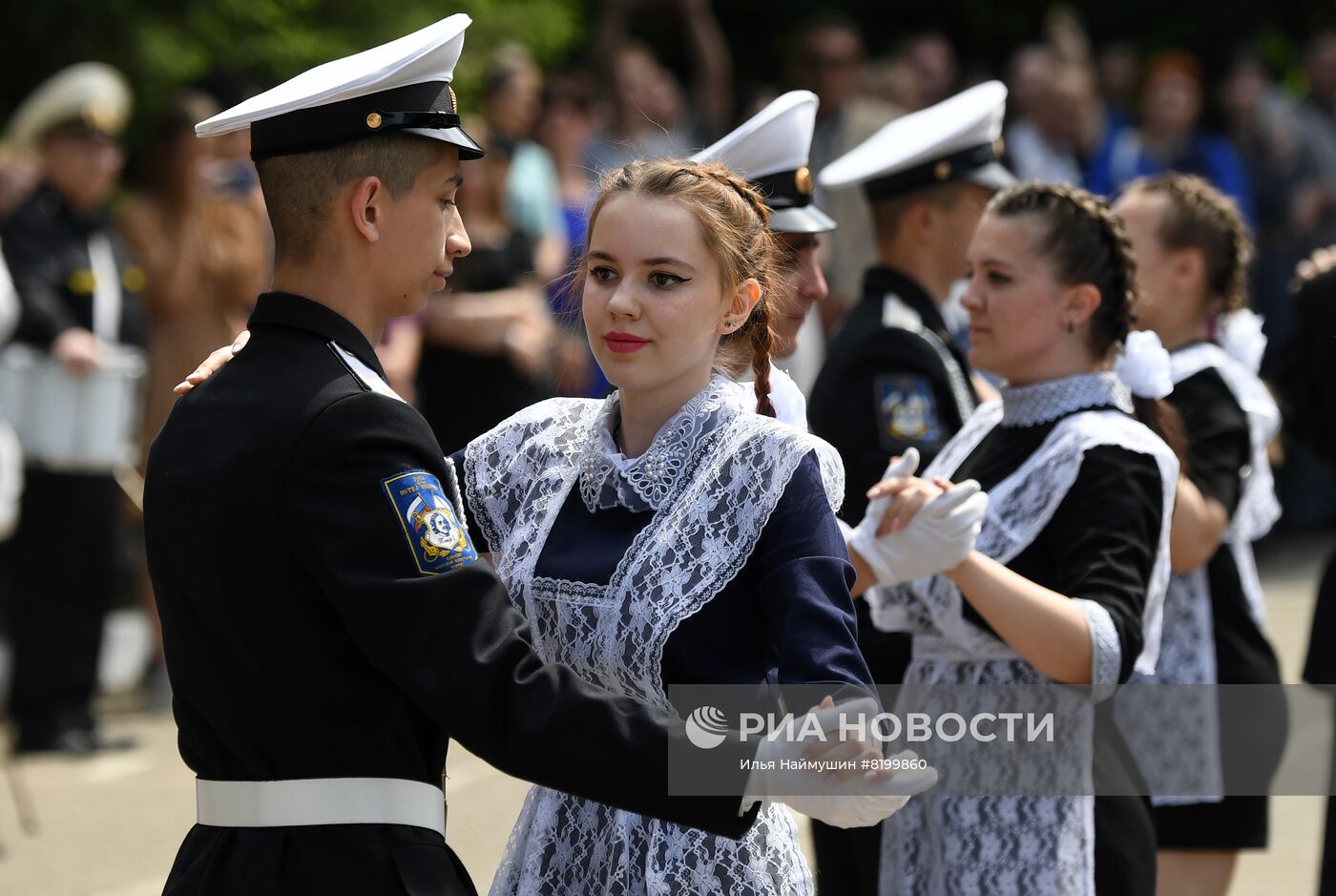 Последний звонок в городах России