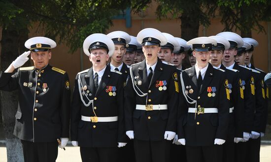 Последний звонок в городах России