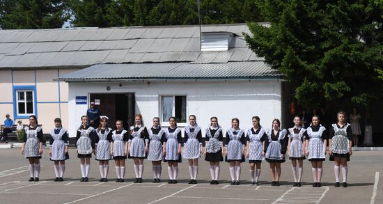 Последний звонок в городах России