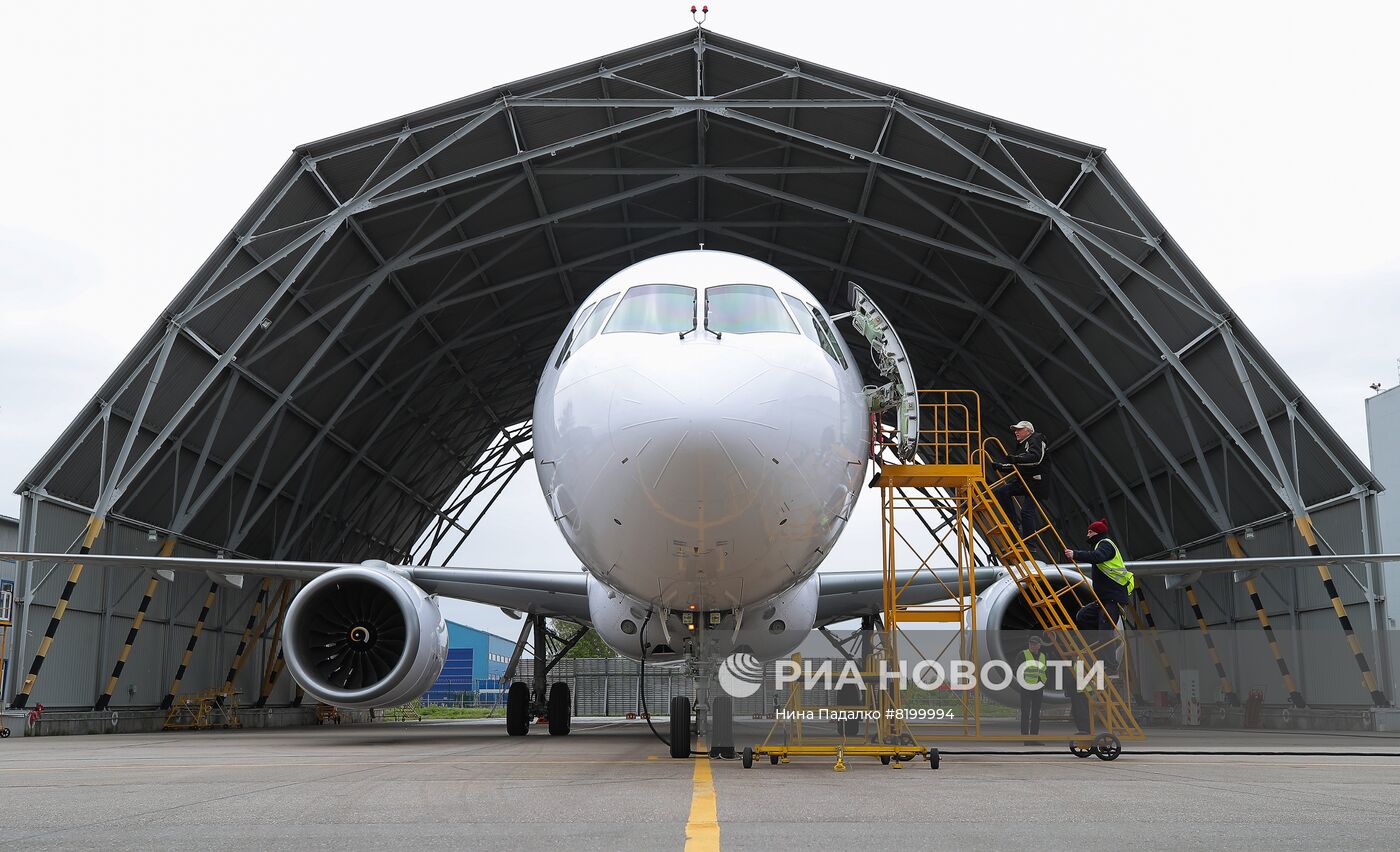 Испытания самолета МС-21 с двигателем ПД-14