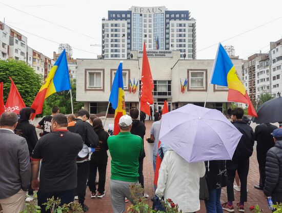 В Молдавии рассматривают меру пресечения экс-президенту И. Додону