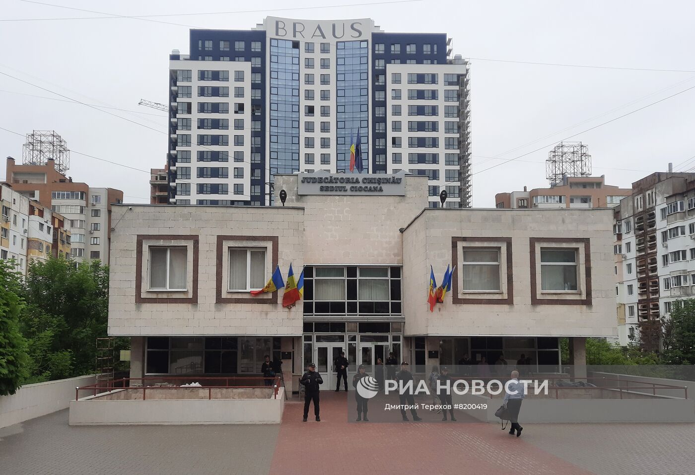 В Молдавии рассматривают меру пресечения экс-президенту И. Додону