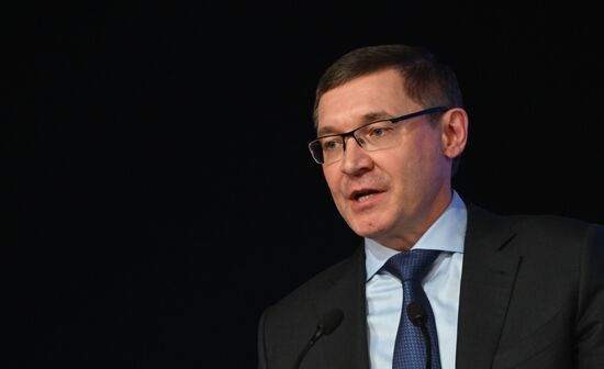 Пленарное заседание "Предпринимательство в новой экономической реальности"