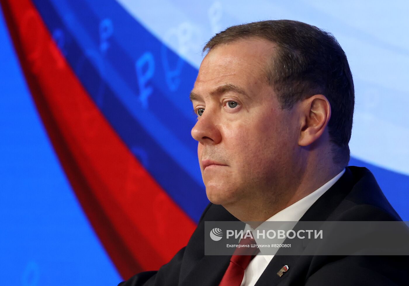 Пленарное заседание "Предпринимательство в новой экономической реальности"