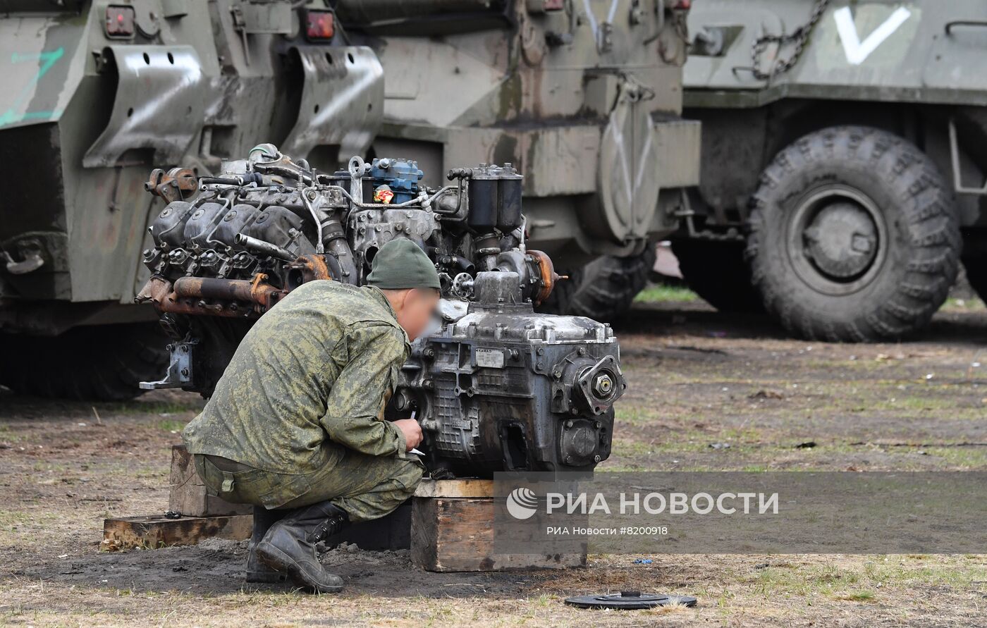 Работа ремонтно-восстановительного полка ВС РФ в зоне спецоперации