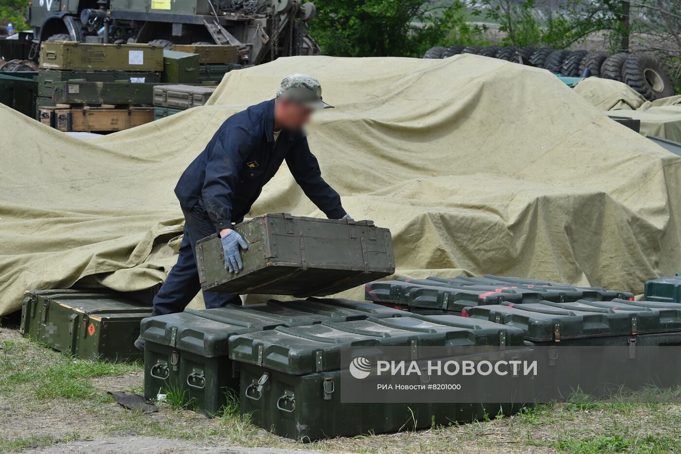 Работа ремонтно-восстановительного полка ВС РФ в зоне спецоперации