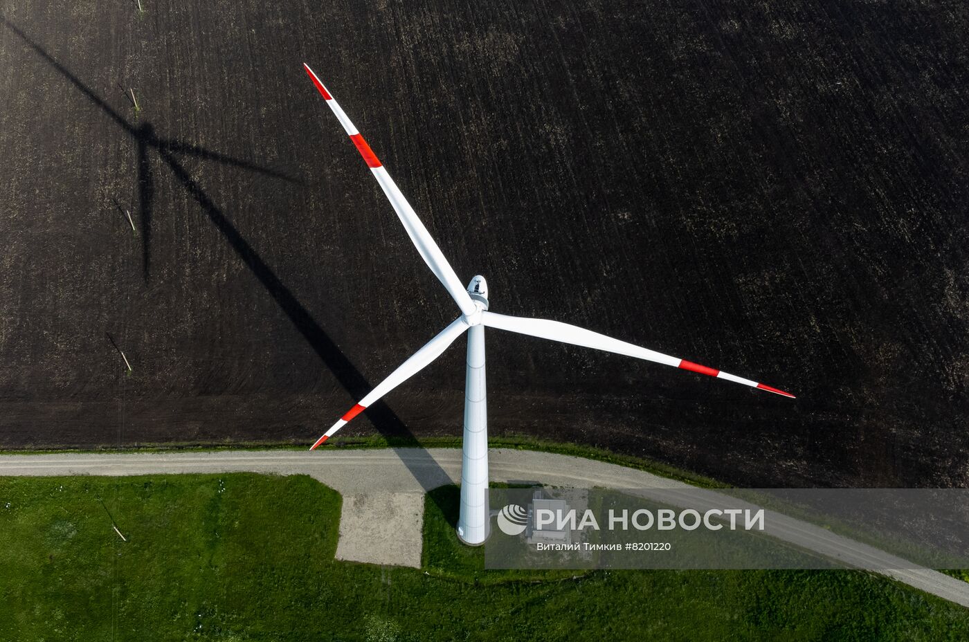 Кочубеевская ветряная электростанция