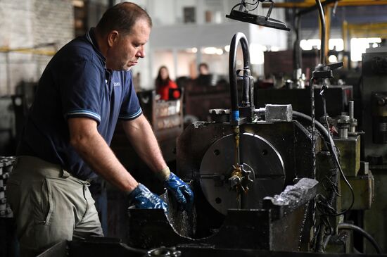 В Мелитополе возобновил свою работу завод автотракторных запчастей
