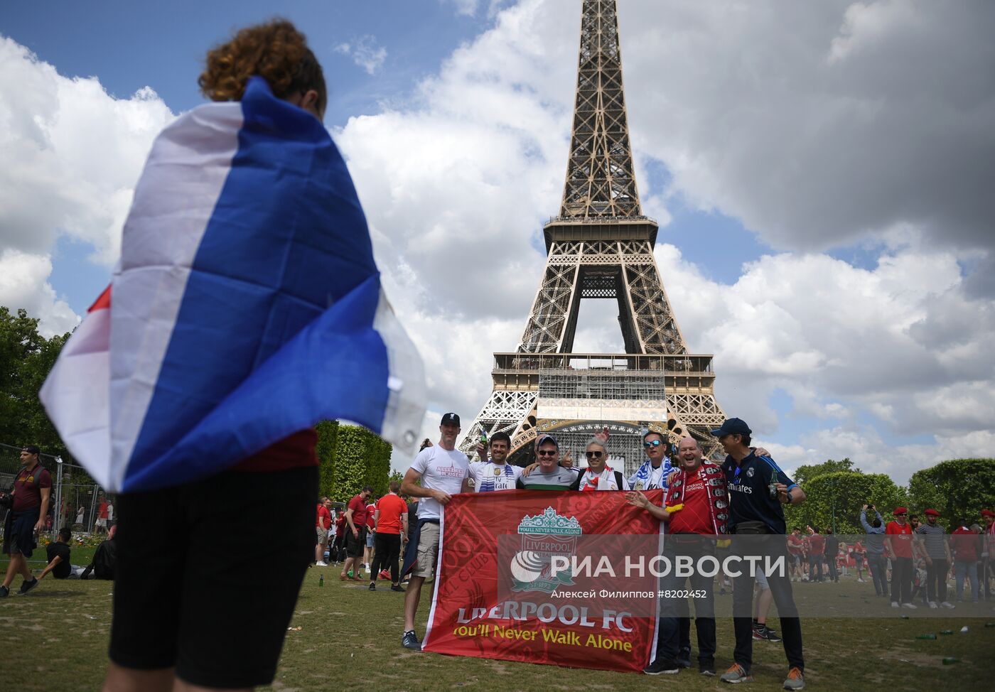 Атмосфера в Париже перед финалом Лиги чемпионов по футболу