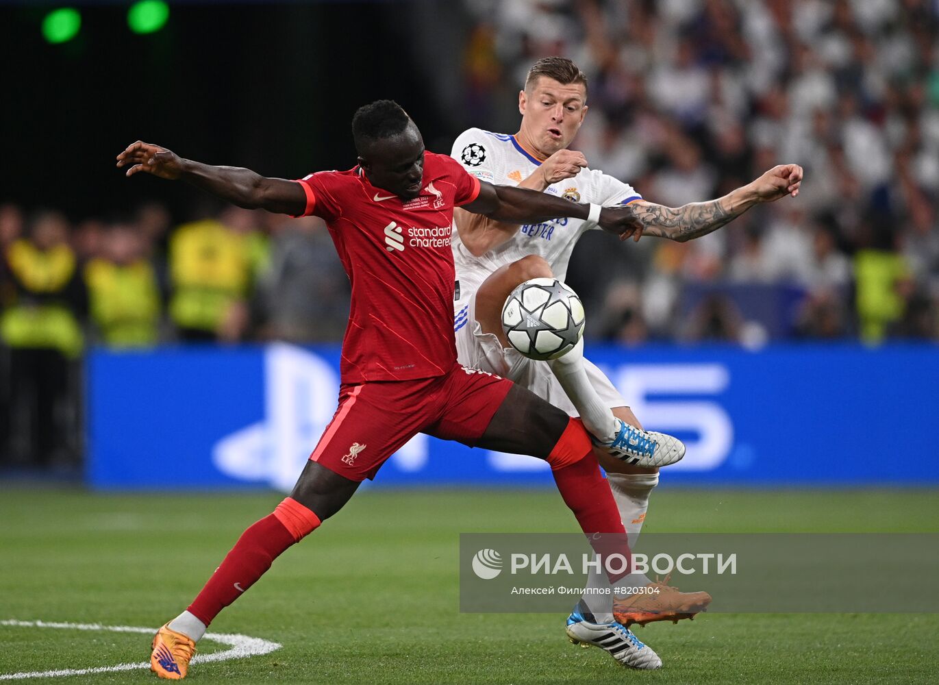 Футбол. Лига чемпионов. Финал. Матч "Ливерпуль" - "Реал"