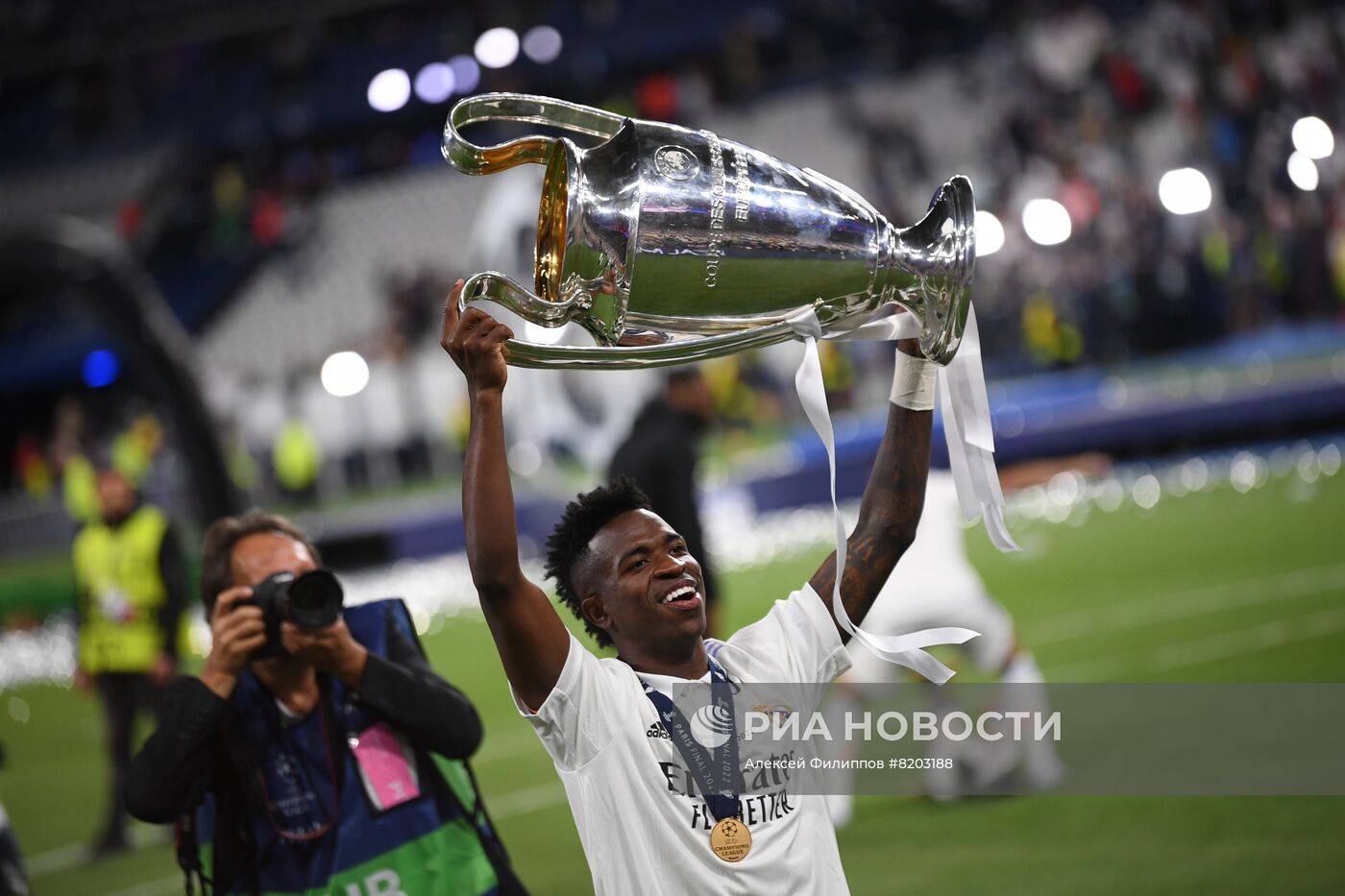 Футбол. Лига чемпионов. Финал. Матч "Ливерпуль" - "Реал"