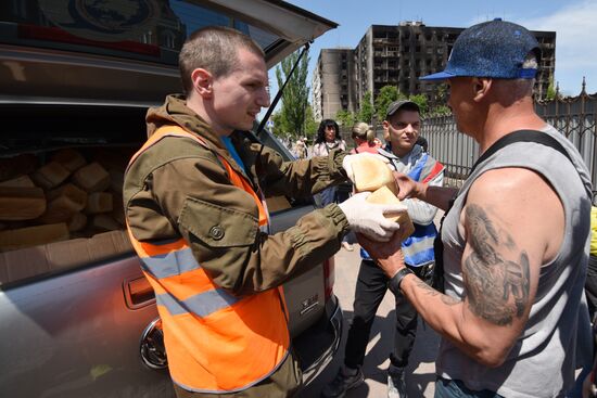 Добровольцы из Ханты-Мансийска с гуманитарной миссией в ДНР