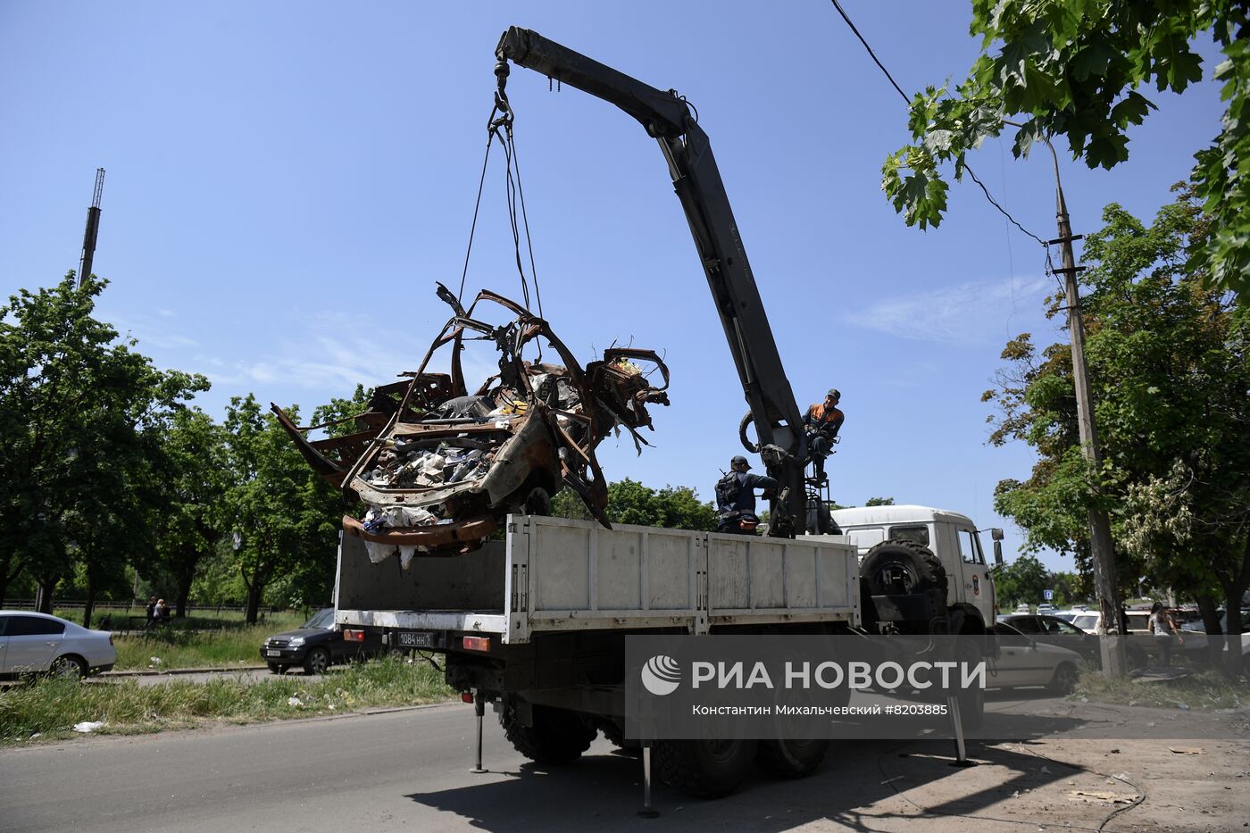 Работа МЧС РФ в Мариуполе