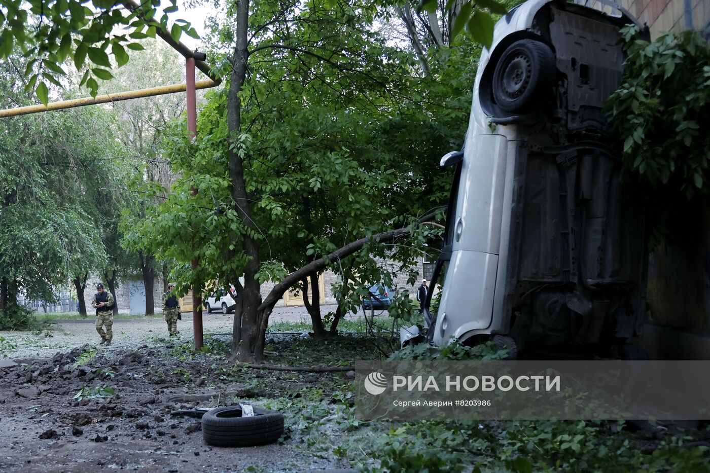 Последствия обстрелов в Донецке