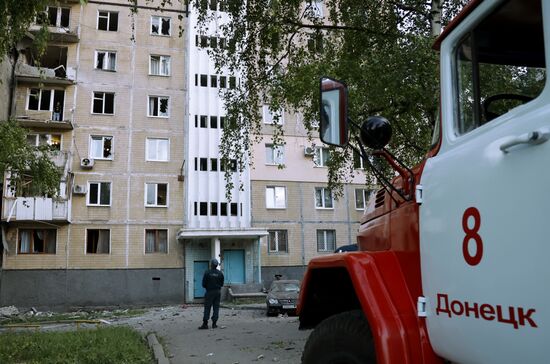 Последствия обстрелов в Донецке