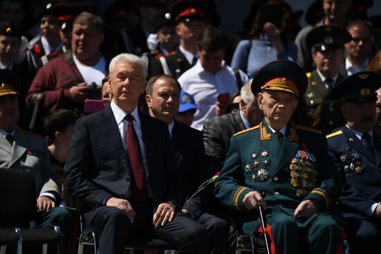 Парад кадет на Поклонной горе 