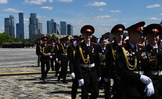 Парад кадет на Поклонной горе 