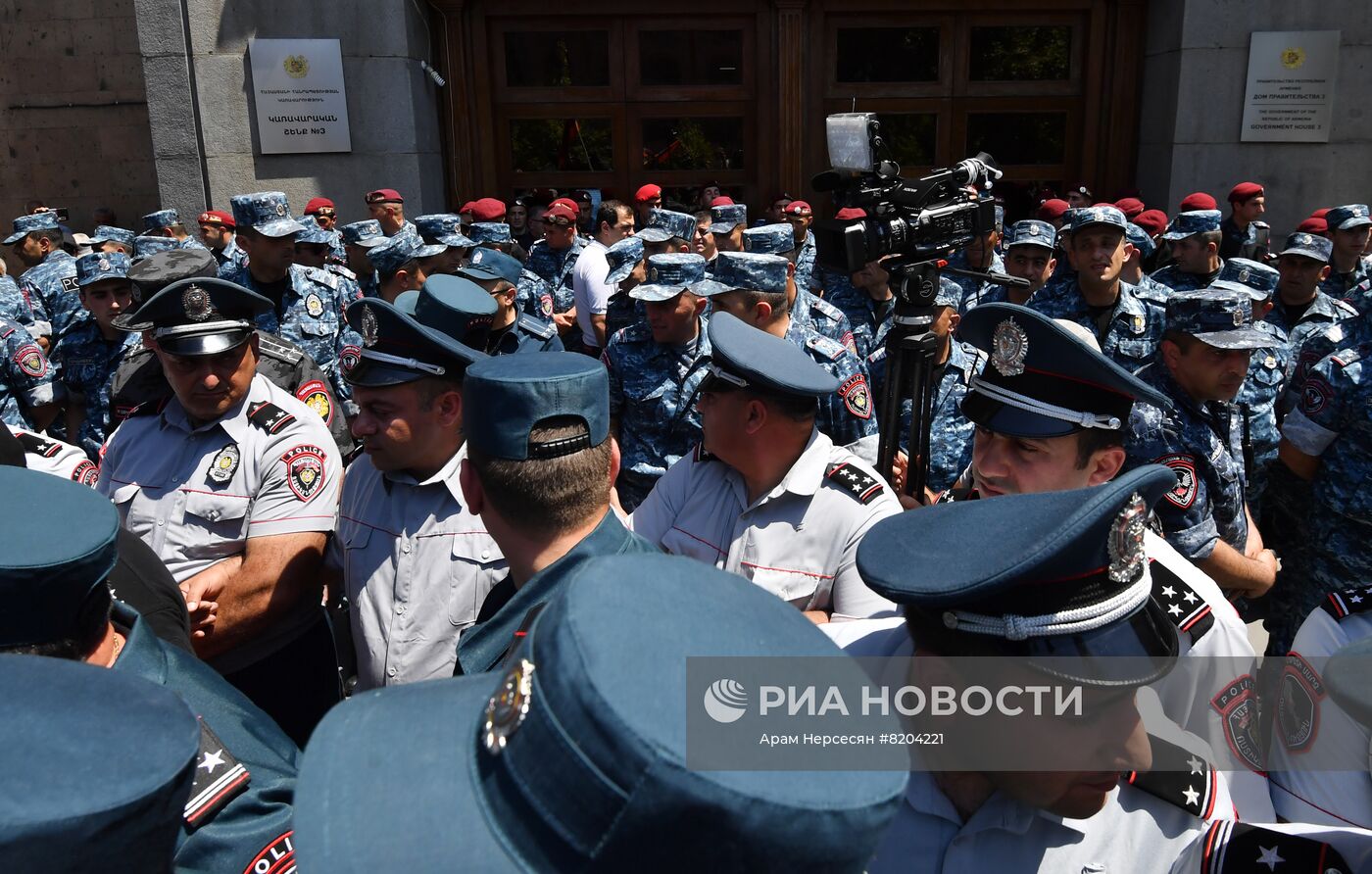 Акция оппозиции проходит в центре Еревана