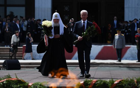 Парад кадетов на Поклонной горе 