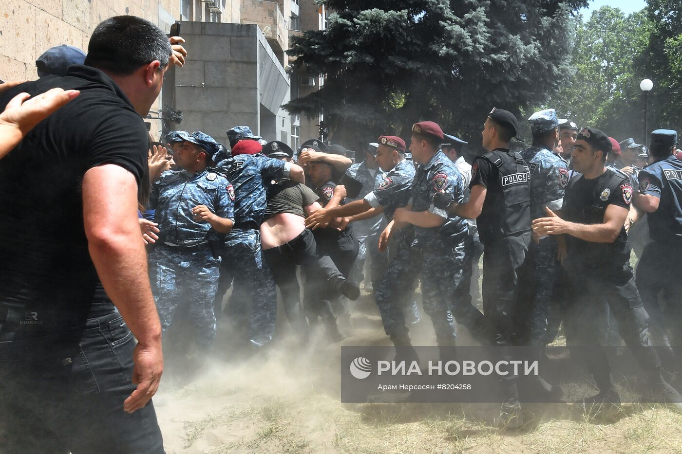 Акция оппозиции проходит в центре Еревана