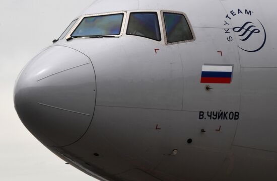 Авиаспоттинг в Международном аэропорту Владивостока