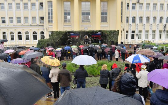 Концерт российских артистов для жителей Купянска и военнослужащих РФ