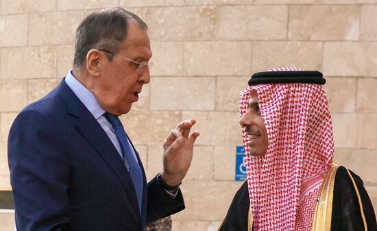 Визит главы МИД РФ С. Лаврова в Саудовскую Аравию