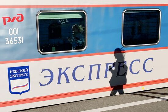 Возобновление движения поезда "Невский экспресс"