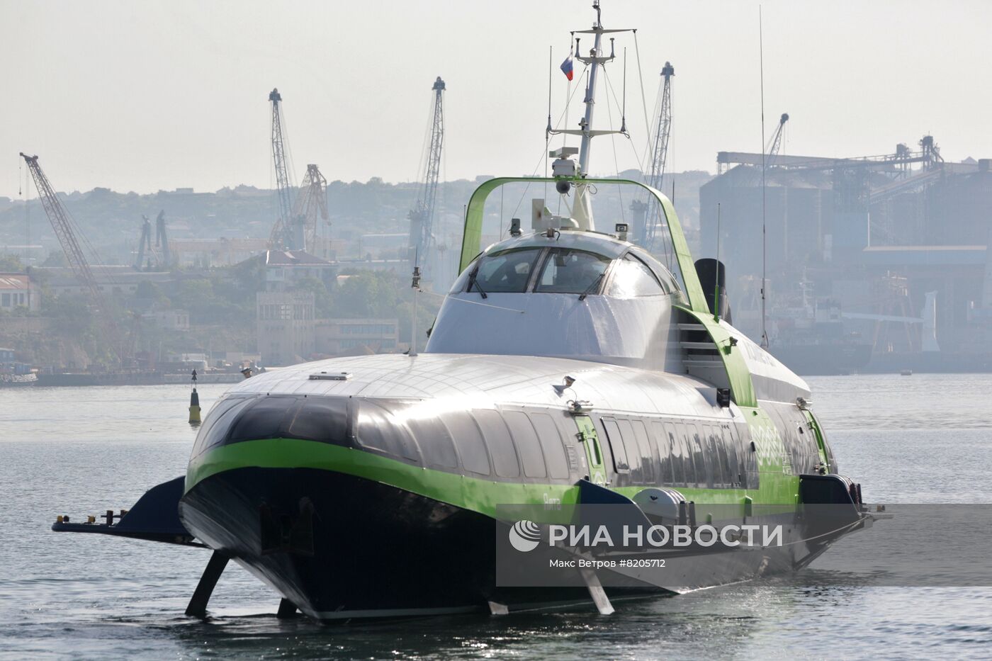 Возобновляются морские перевозки между Ялтой и Севастополем на "Комете"