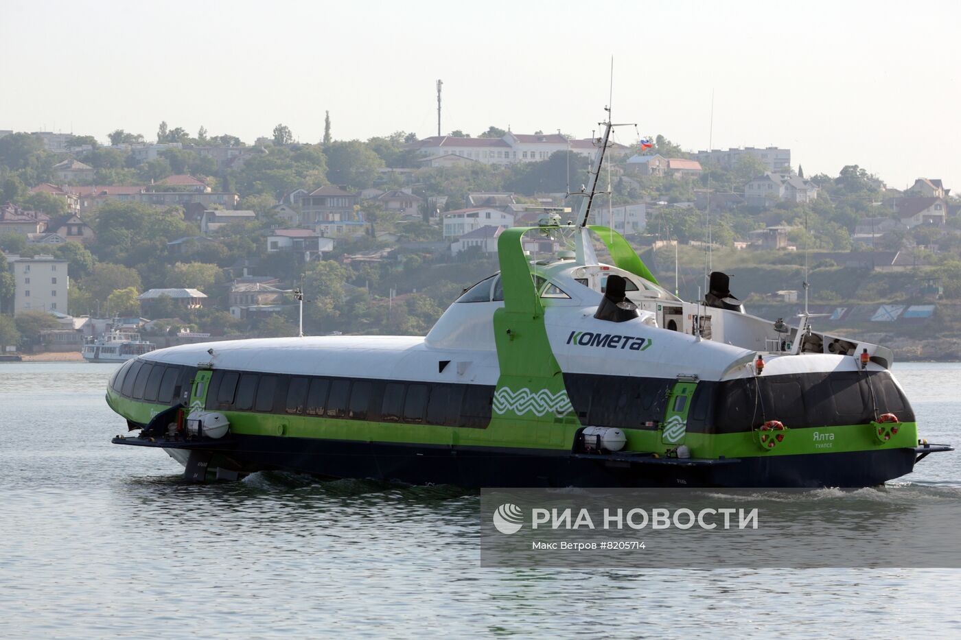 Возобновляются морские перевозки между Ялтой и Севастополем на "Комете"