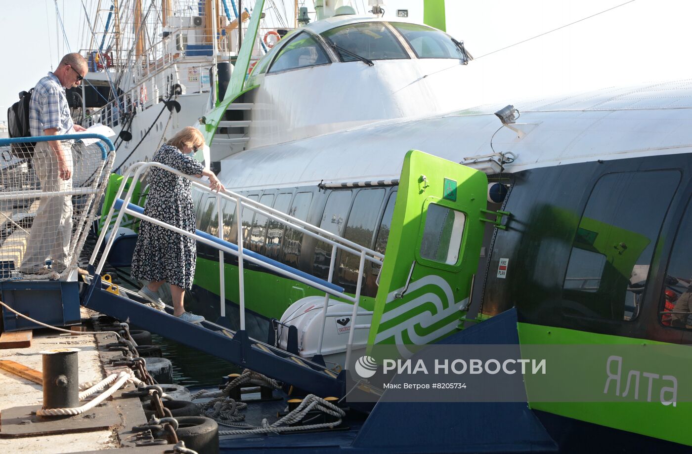 Возобновляются морские перевозки между Ялтой и Севастополем на "Комете"