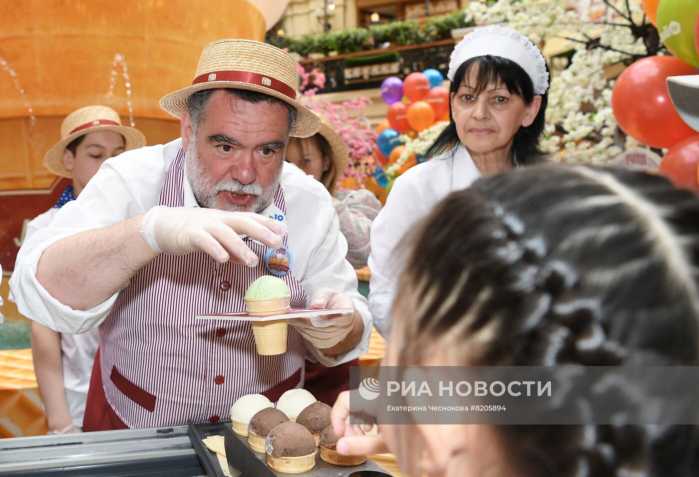 День мороженого в ГУМе