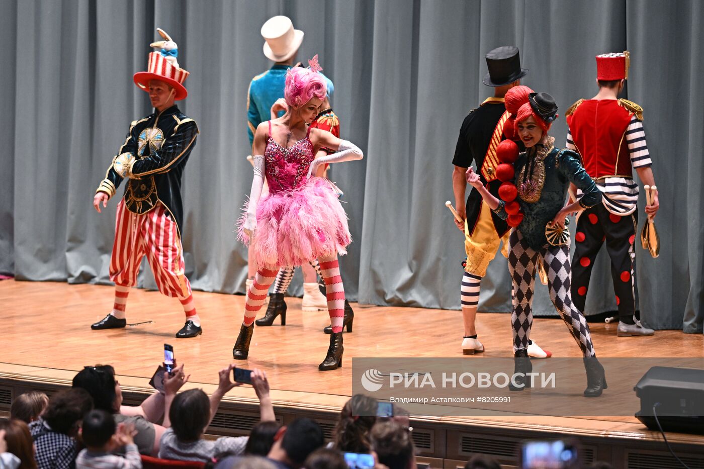 Большой Московский цирк подготовил праздничную программу для пациентов Центра им. Бакулева