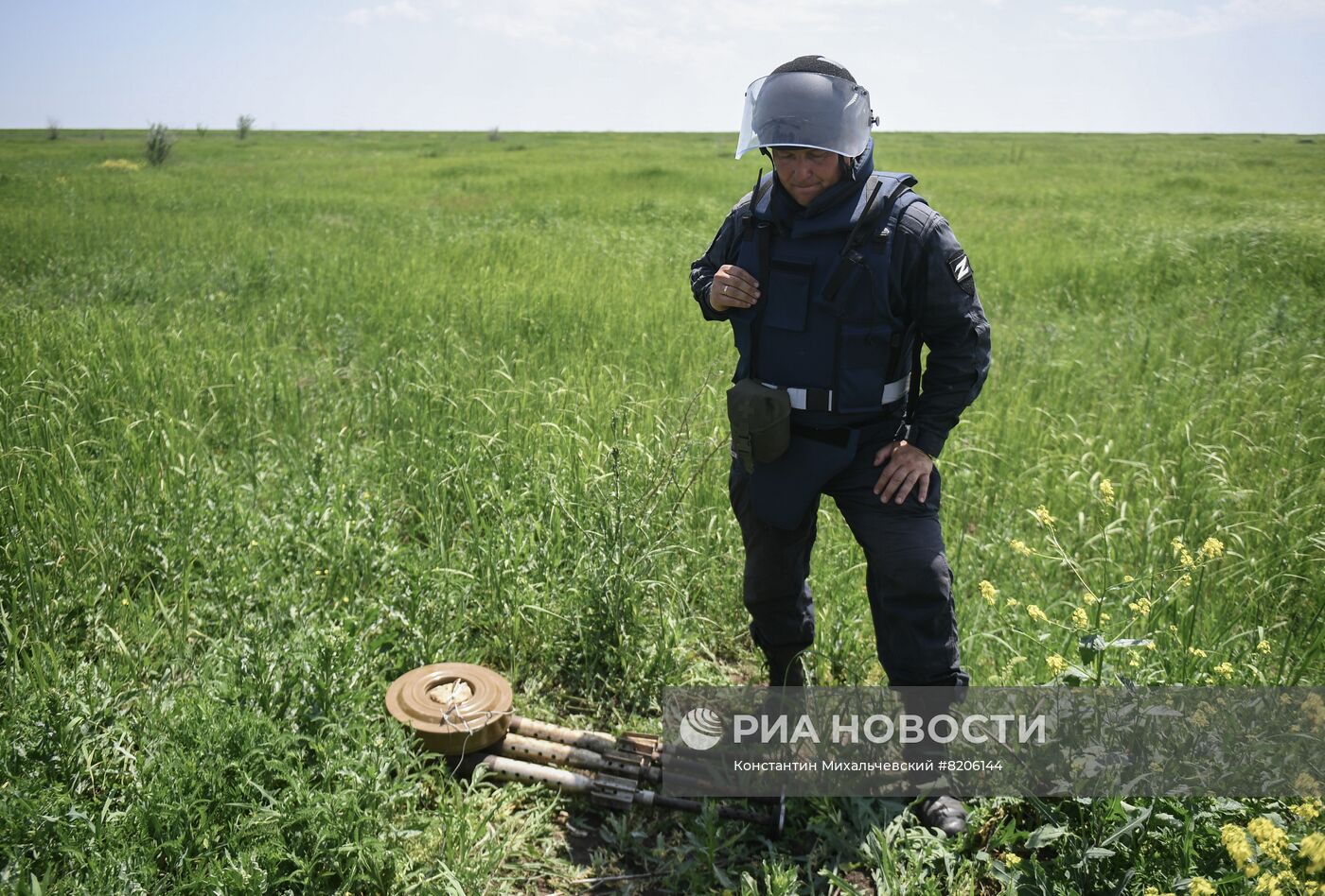 Разминирование ЛЭП вблизи Мариуполя