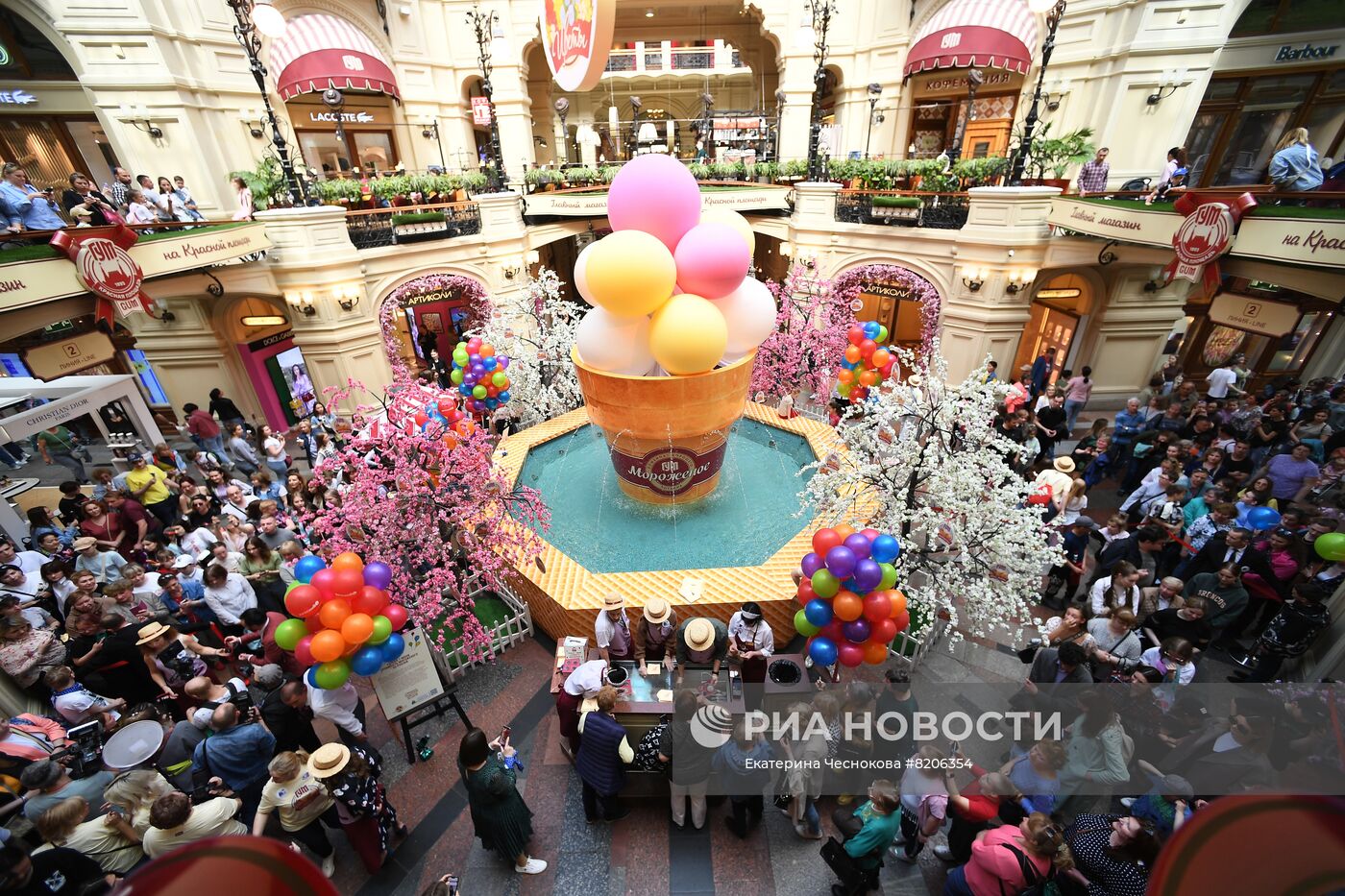 День мороженого в ГУМе