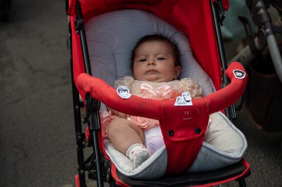 Приуроченное к Международному дню защиты детей шествие оппозиции в Ереване
