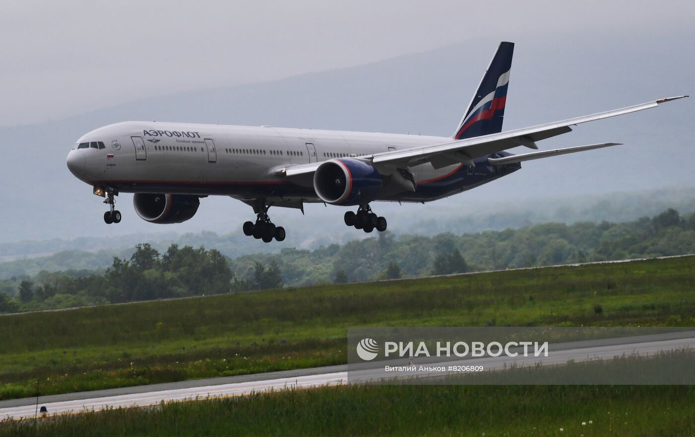 Запуск прямых рейсов из Владивостока в Санкт-Петербург компанией "Аэрофлот"