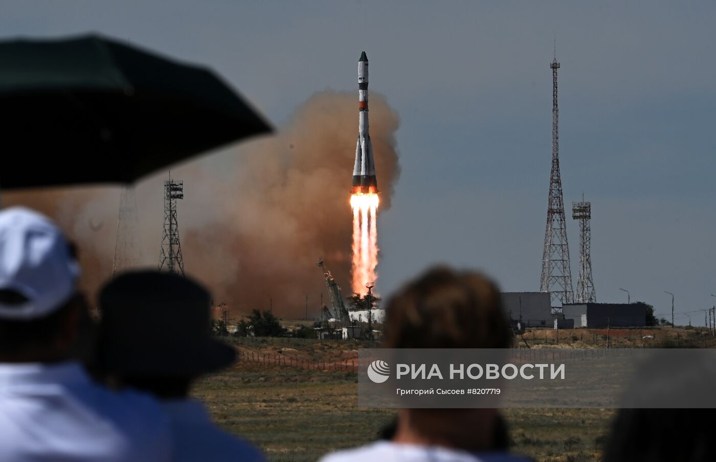 Пуск РН "Союз 2.1а" с транспортным грузовым кораблем "Прогресс МС-20"