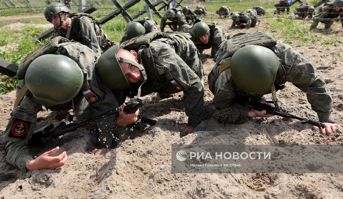 Всеармейский конкурс "Морской десант. Тропа выживания" в Калининградской области