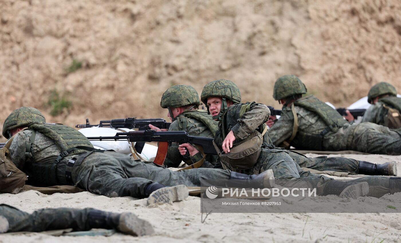 Всеармейский конкурс "Морской десант. Тропа выживания" в Калининградской области