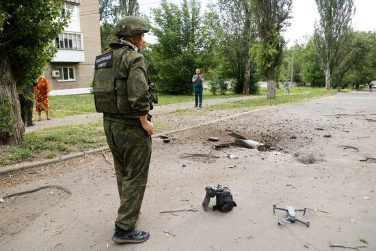 Украинские войска обстреляли центральные районы Донецка из "Града"