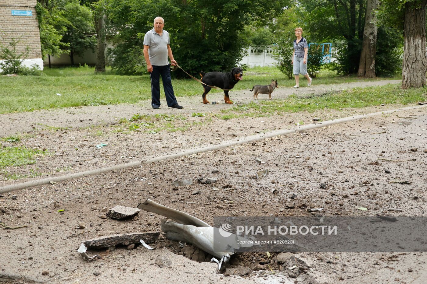 Украинские войска обстреляли центральные районы Донецка из "Града"