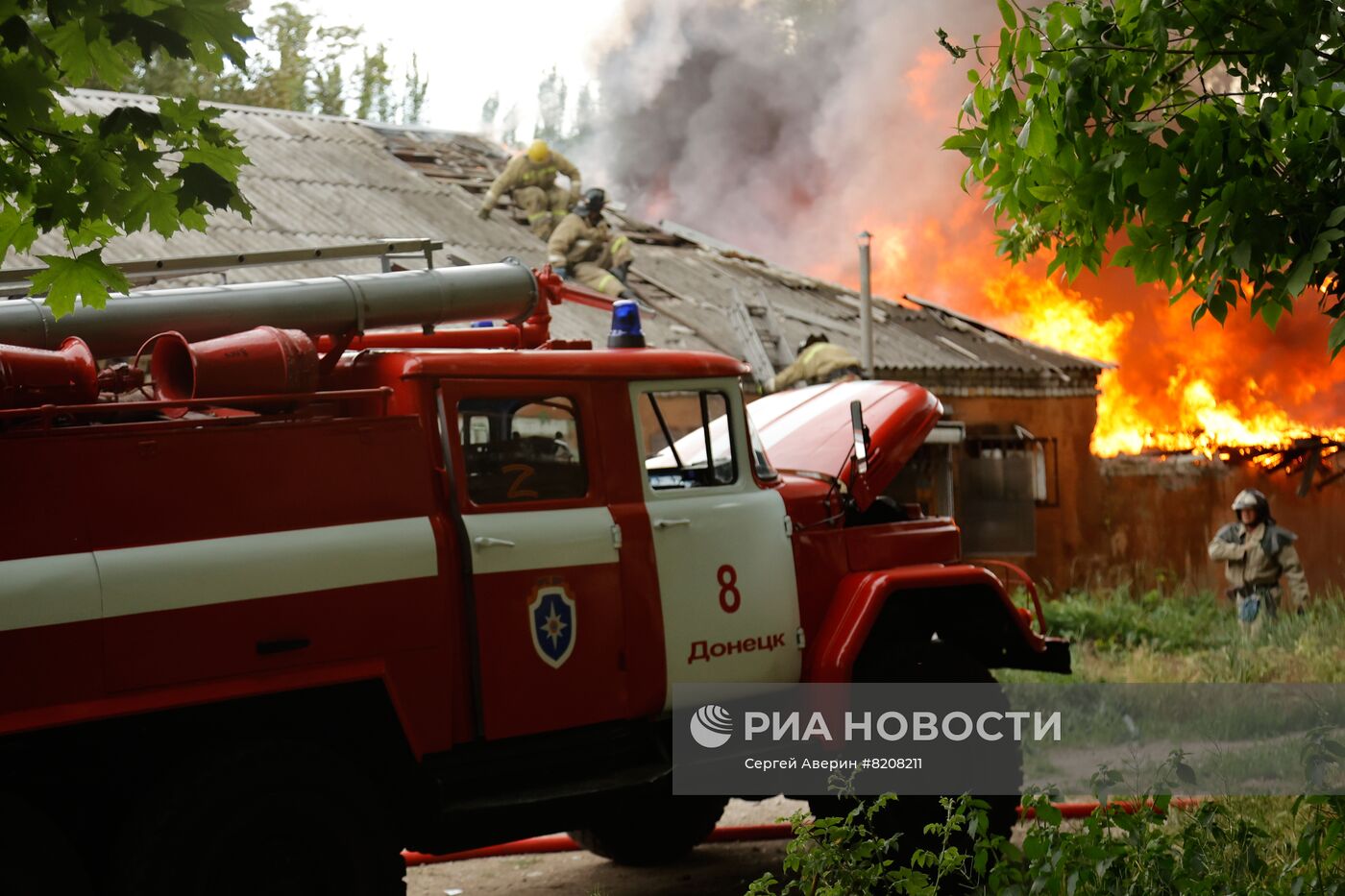 Украинские войска обстреляли центральные районы Донецка из "Града"