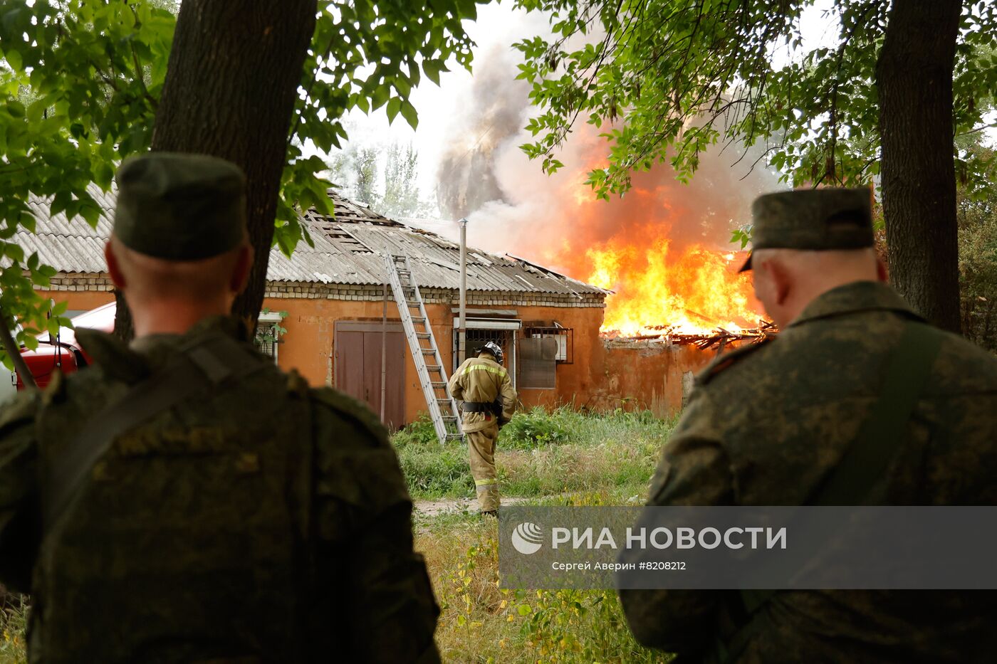 Украинские войска обстреляли центральные районы Донецка из "Града"