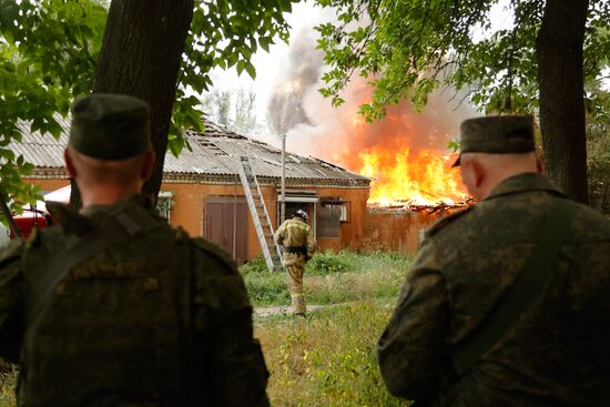 Украинские войска обстреляли центральные районы Донецка из "Града"