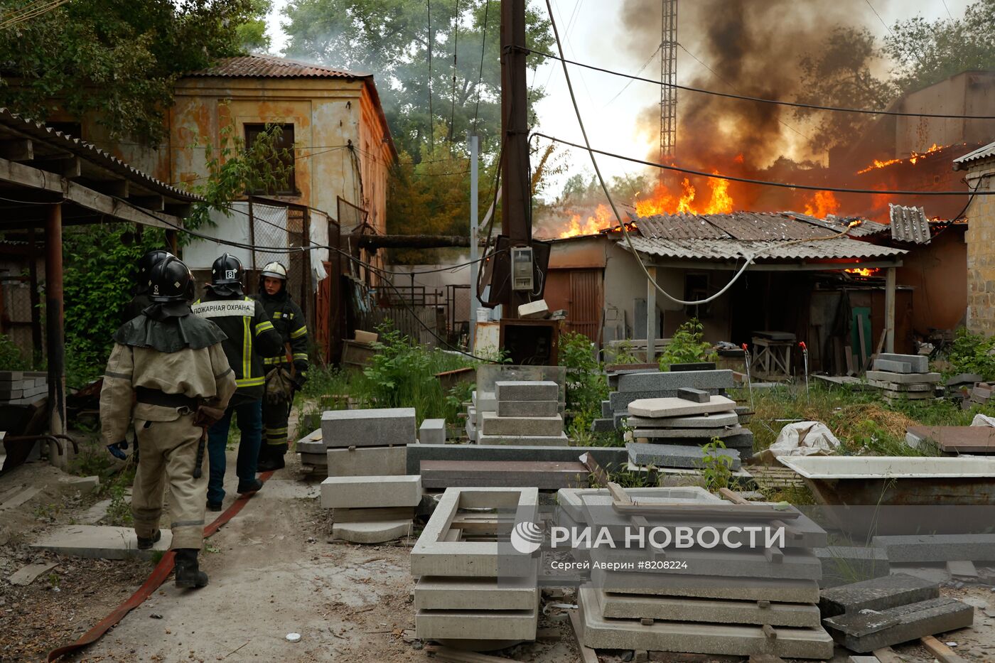 Украинские войска обстреляли центральные районы Донецка из "Града"
