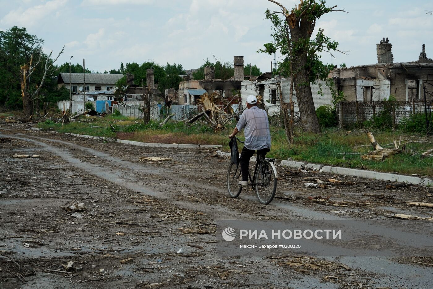 Город Рубежное в ЛНР возвращается к мирной жизни после освобождения